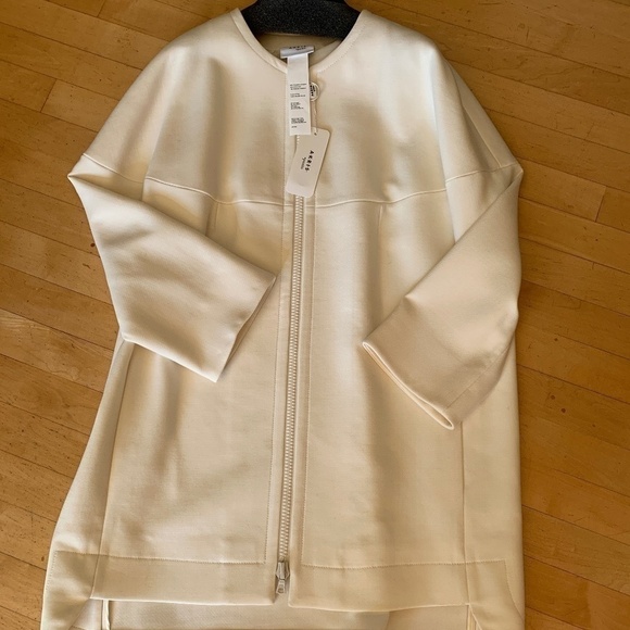 Akris Punto Jackets & Blazers - A-K-R-I-S *punto NEW Cream wool blend zip up coat, 14